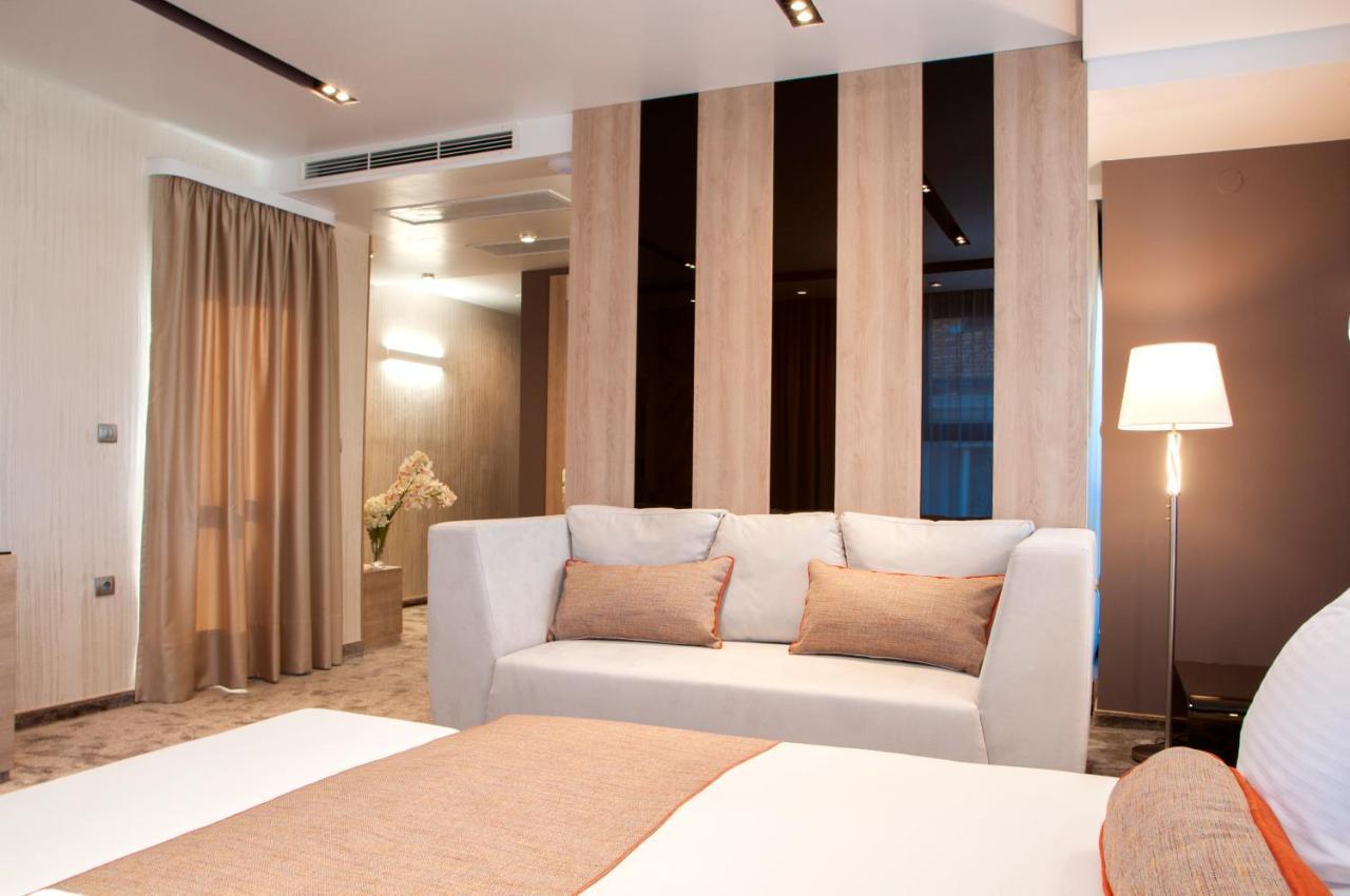 Family Hotel Business Club Sjumen Eksteriør billede