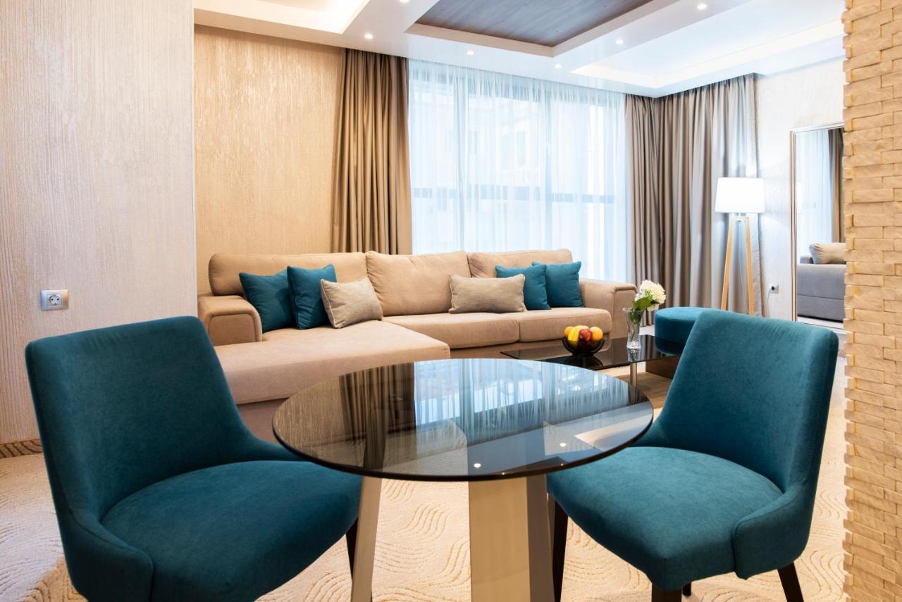 Family Hotel Business Club Sjumen Eksteriør billede